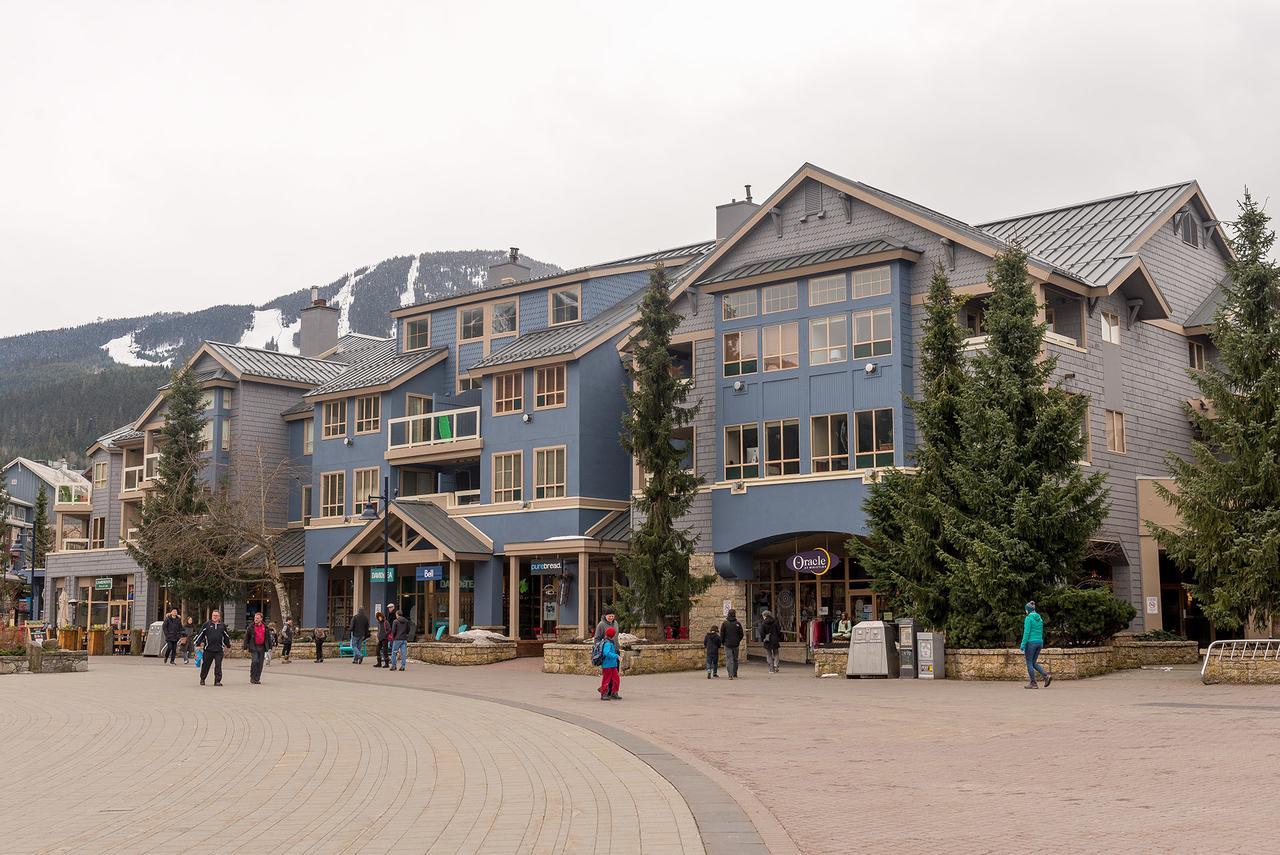 R & R Retreat Luxury Condo Whistler Exterior foto